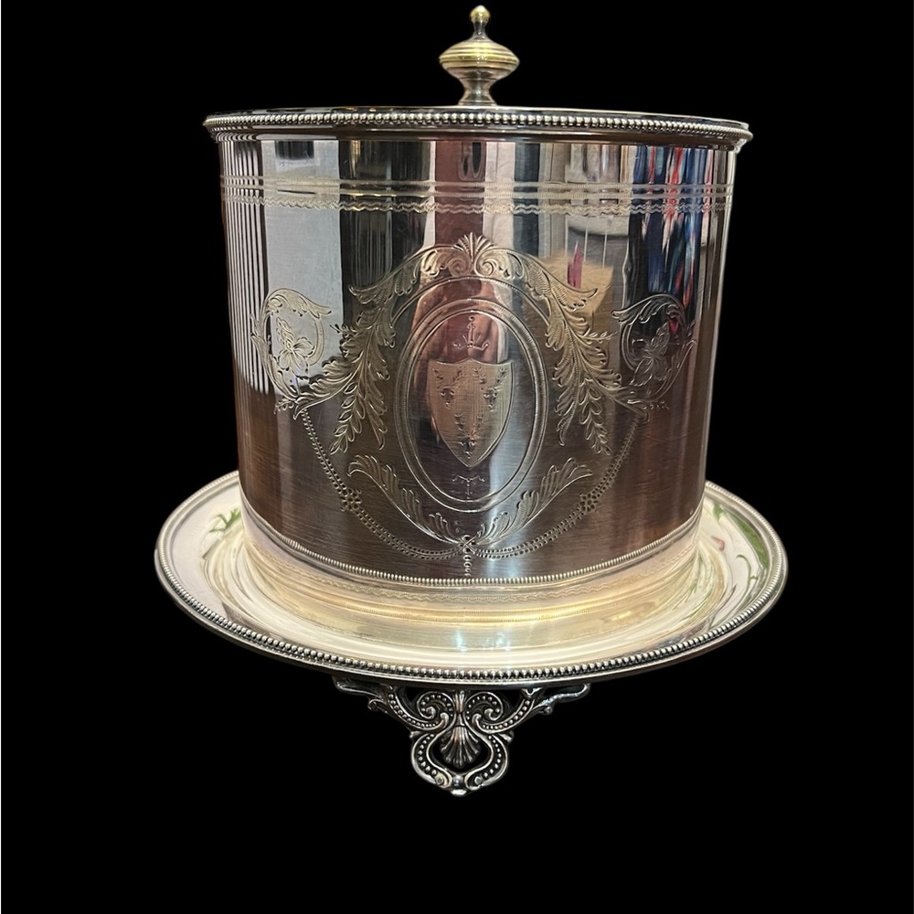 Vintage Elkington & Co Silver Plated Biscuits Box Detailed Box